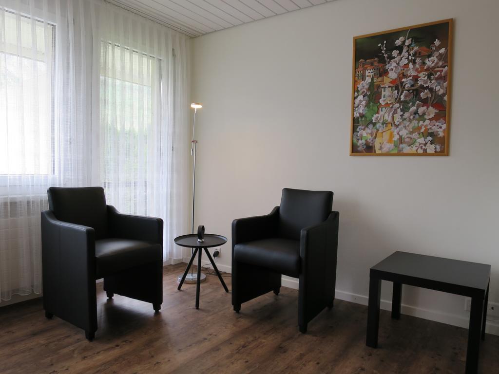 Villa Franca E06 Arosa Bilik gambar