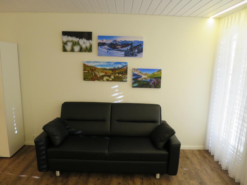 Villa Franca E06 Arosa Bilik gambar