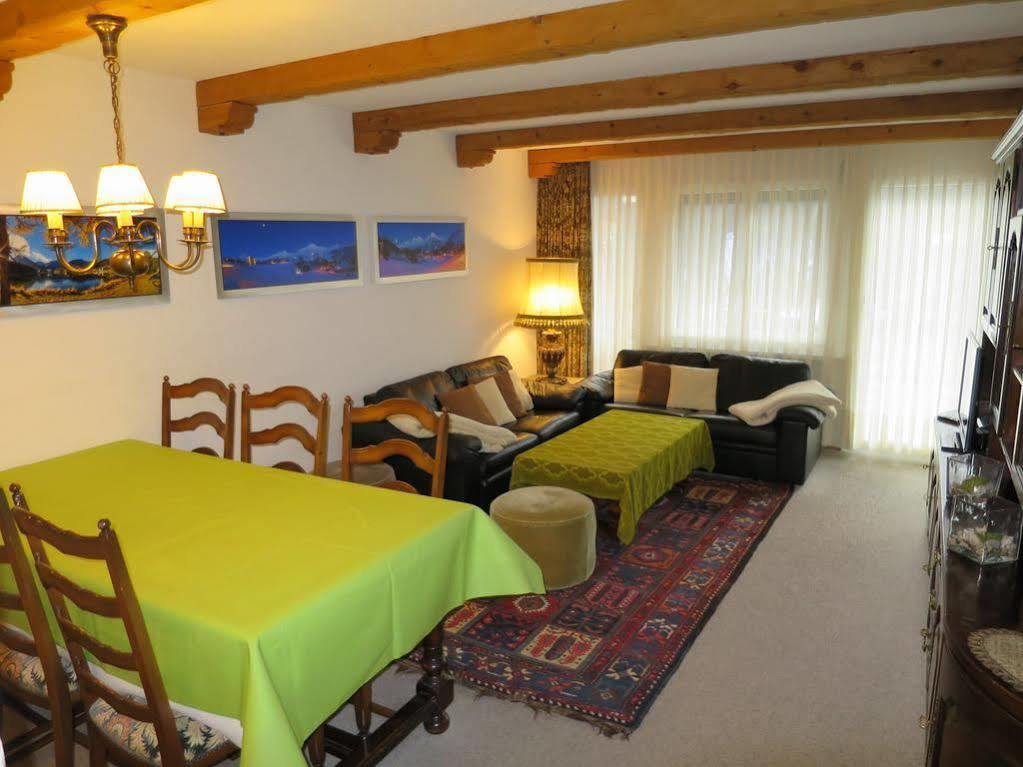 Villa Franca E06 Arosa Luaran gambar